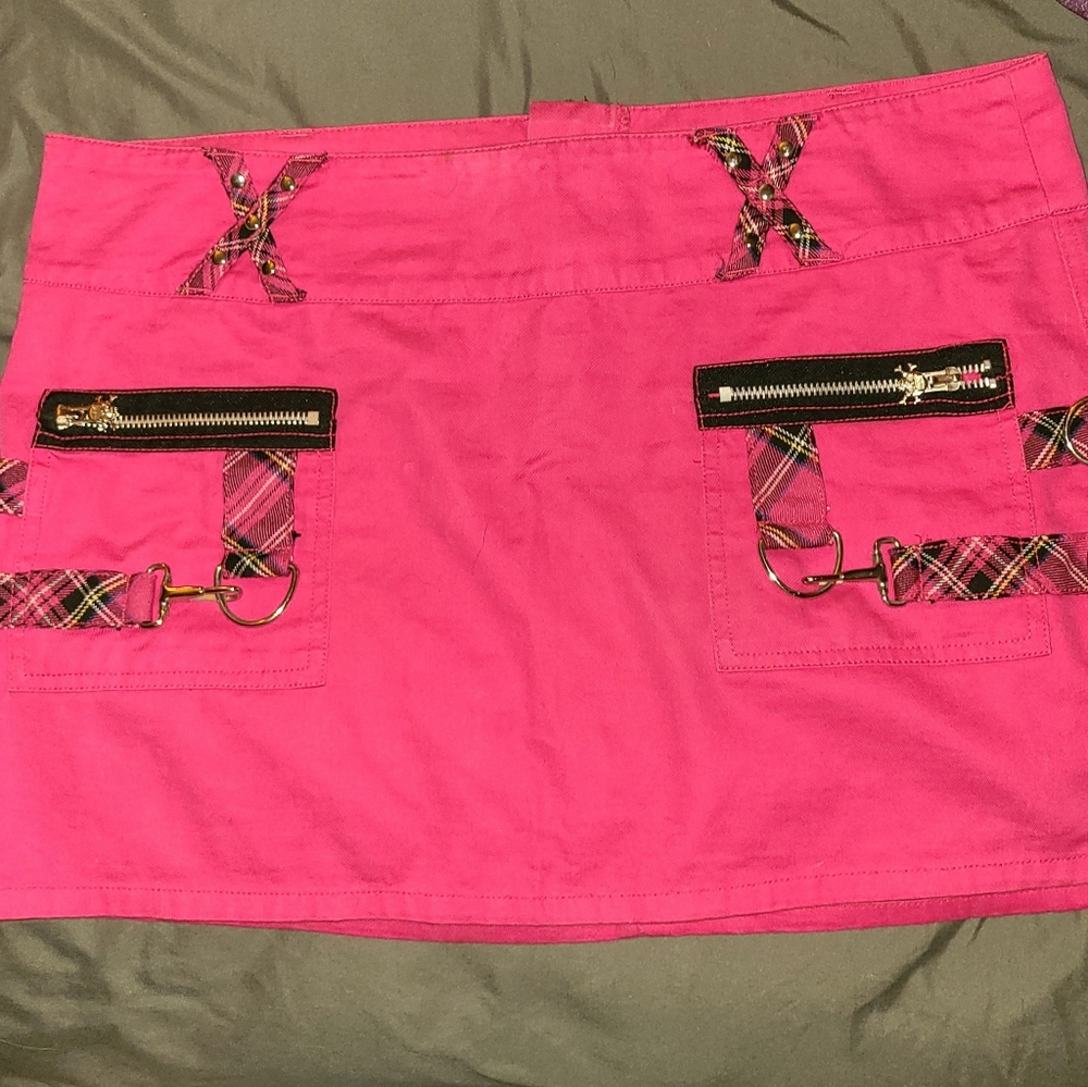Hot pink Tripp skirt